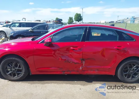 2025 Kia K5 Lxs z USA, uszkodzony, nr VIN KNAG24J77S5289697